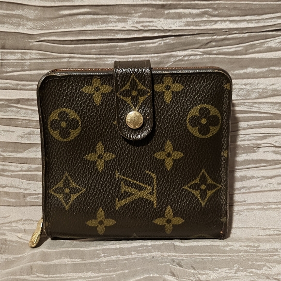 New Arrival Pre-owned Luxury Items - Picture 1 of 12